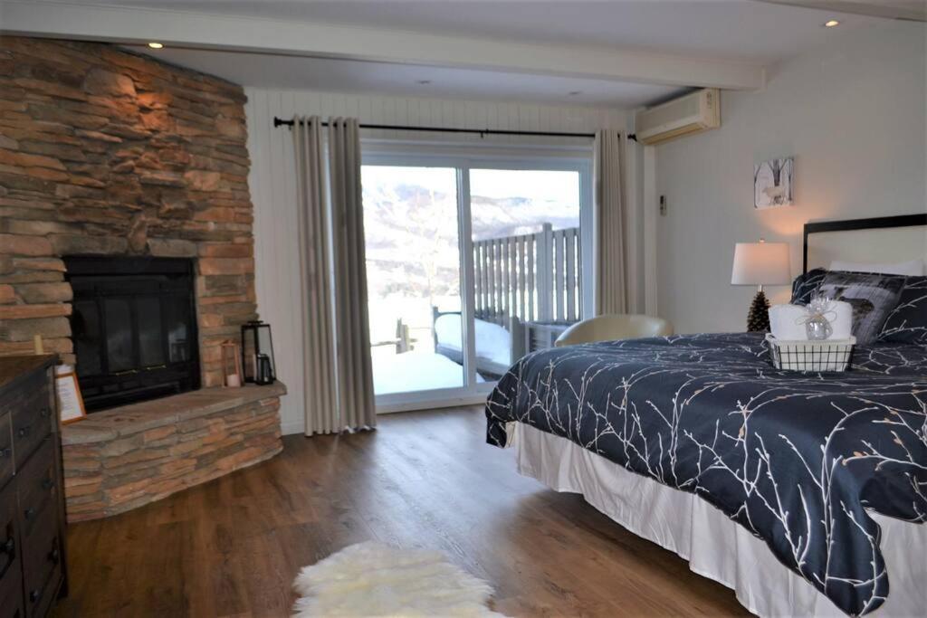 Beautiful Suite With Superb Mountain View. Mont-Tremblant Zewnętrze zdjęcie